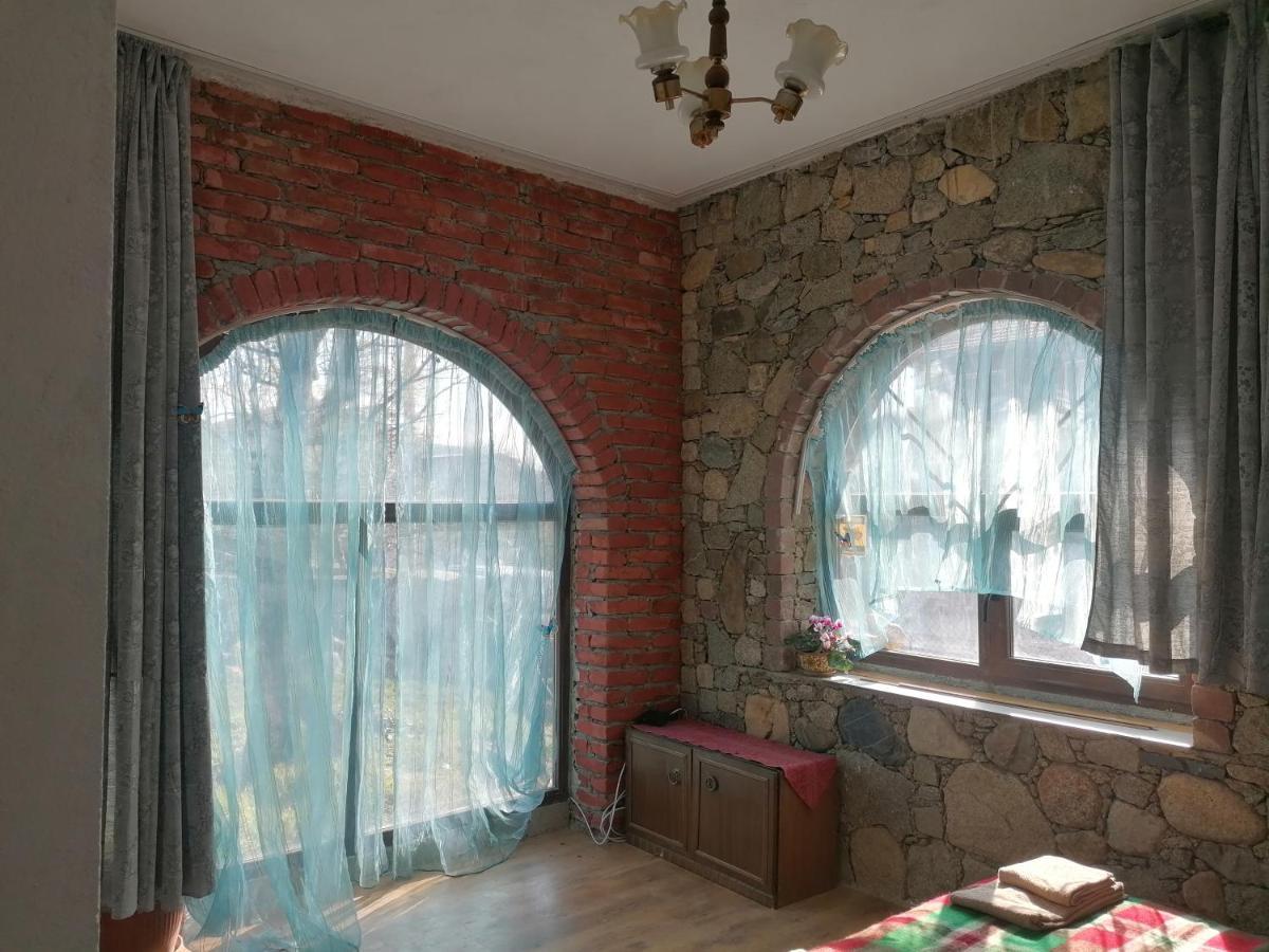 Лилянината Къща Villa Kalofer Ngoại thất bức ảnh
