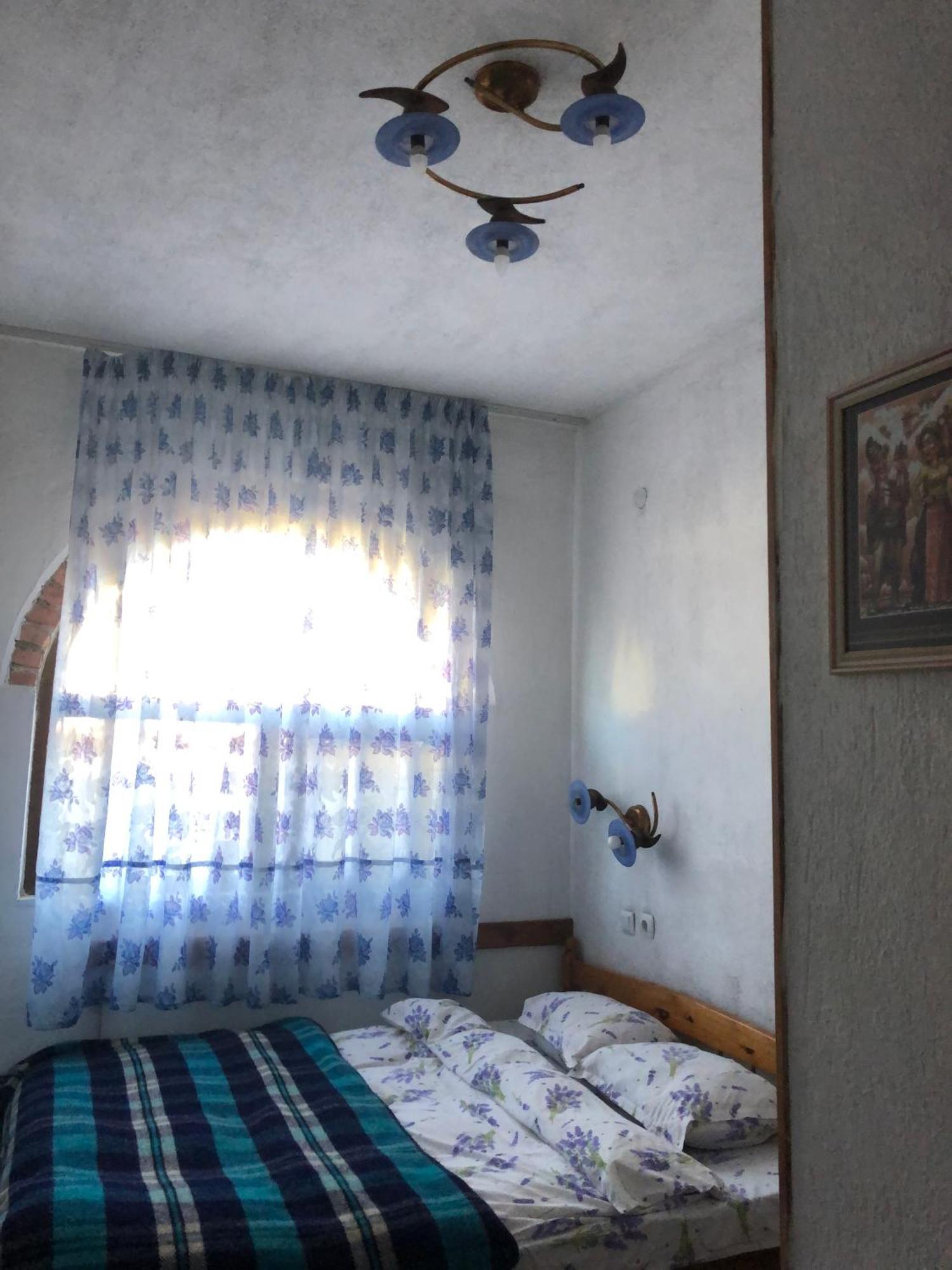 Лилянината Къща Villa Kalofer Ngoại thất bức ảnh